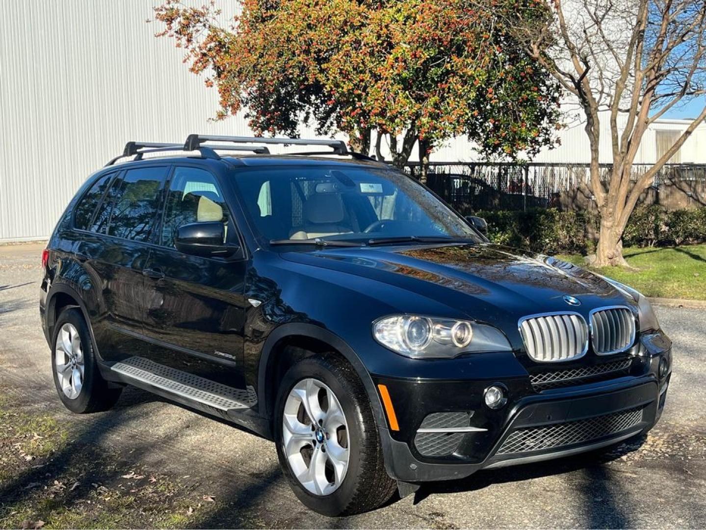 2011 Black /Tan BMW X5 xDrive 35D (5UXZW0C50BL) with an 3.0 M57 Diesel engine, Automatic transmission, located at 5700 Curlew Drive, Norfolk, VA, 23502, (757) 455-6330, 36.841885, -76.209412 - Photo#1